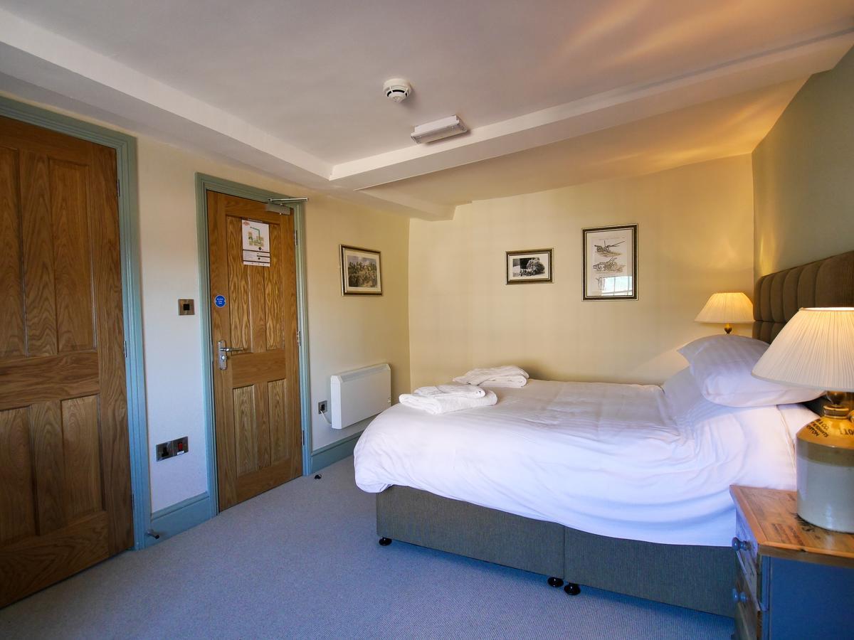 The Fox Hotel Chipping Norton Kültér fotó