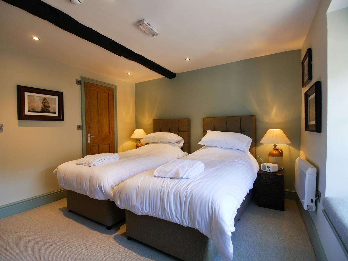 The Fox Hotel Chipping Norton Kültér fotó