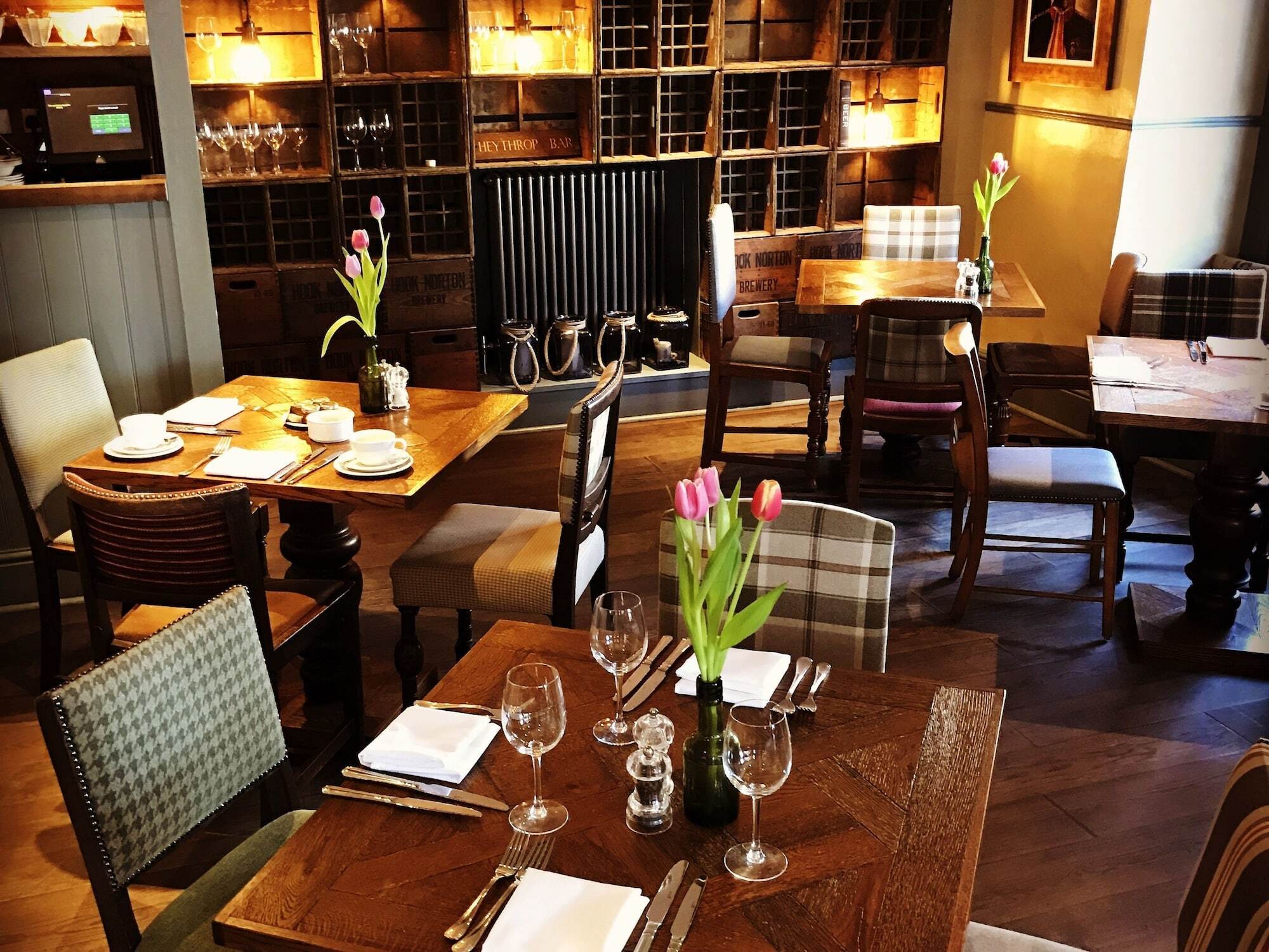 The Fox Hotel Chipping Norton Kültér fotó